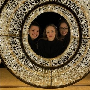 Meet your Posher, Nicole